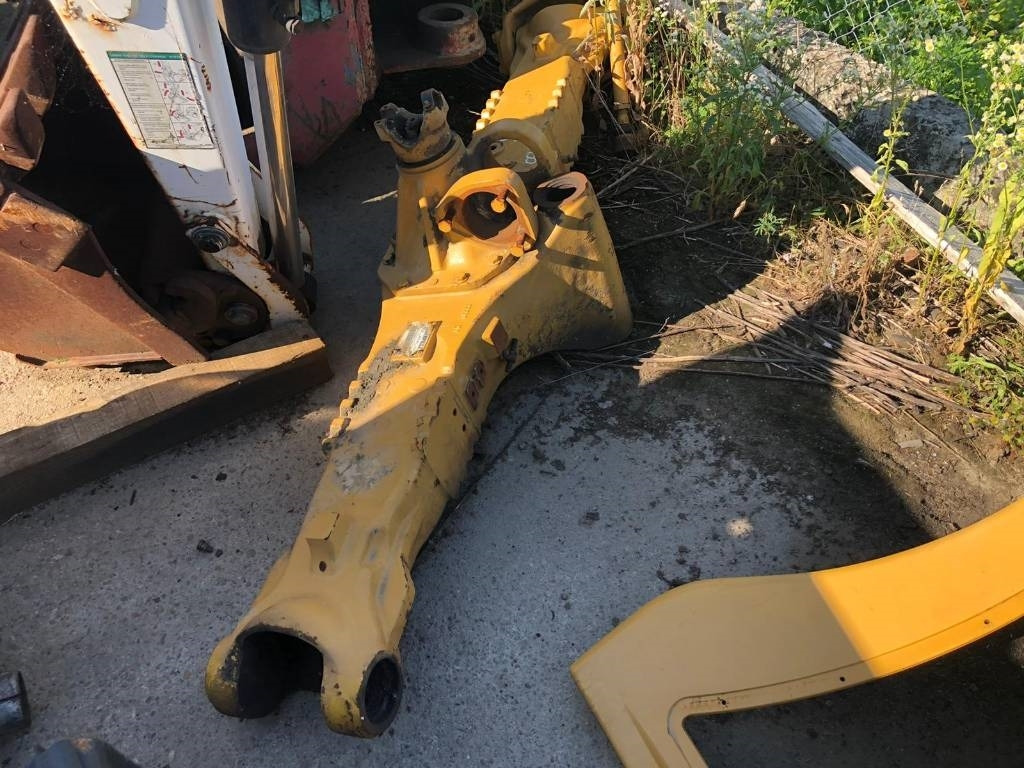 CAT TH 220 B FOR PARTS - Telescopic handler: picture 4 CAT TH 220 B FOR PARTS - Telescopic handler: picture 4