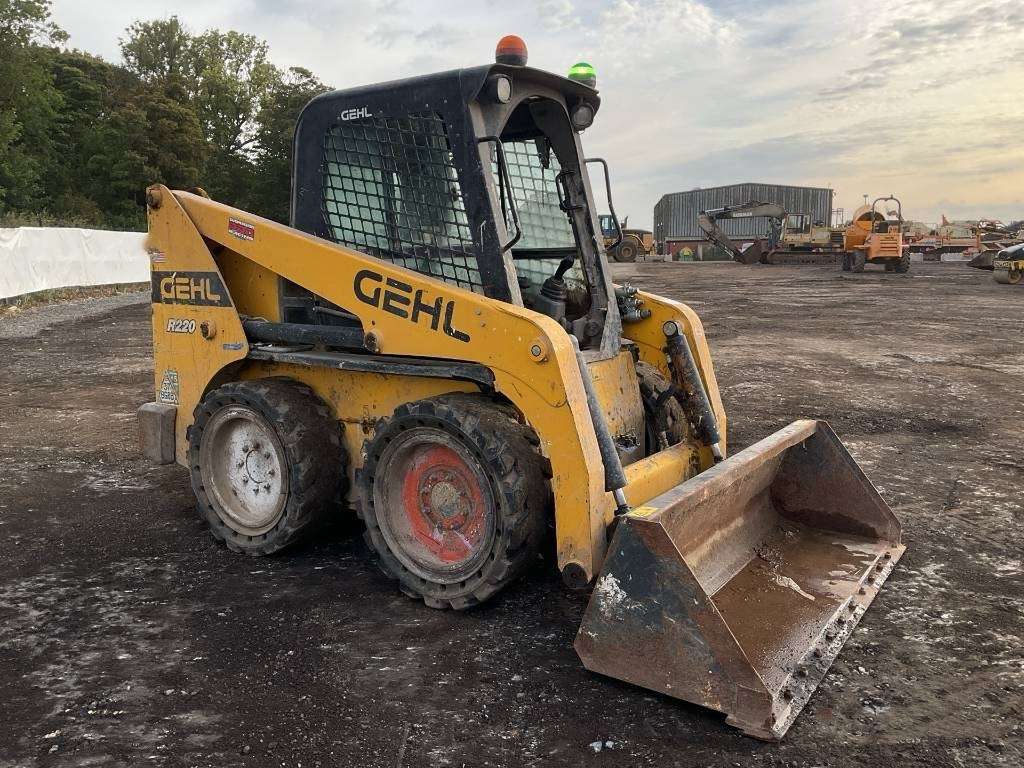 Gehl R 220 - Skid steer loader: picture 5 Gehl R 220 - Skid steer loader: picture 5