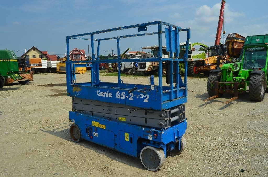 Genie GS 2032 - Scissor lift: picture 4 Genie GS 2032 - Scissor lift: picture 4