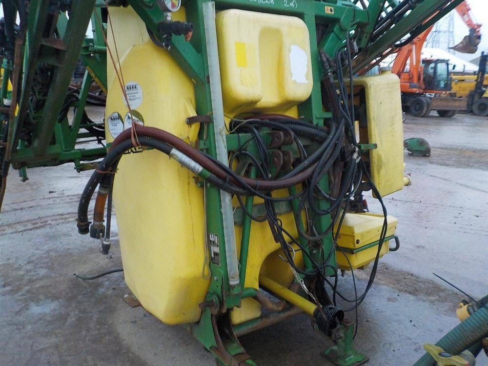 John Deere 510 - Tractor mounted sprayer: picture 4 John Deere 510 - Tractor mounted sprayer: picture 4