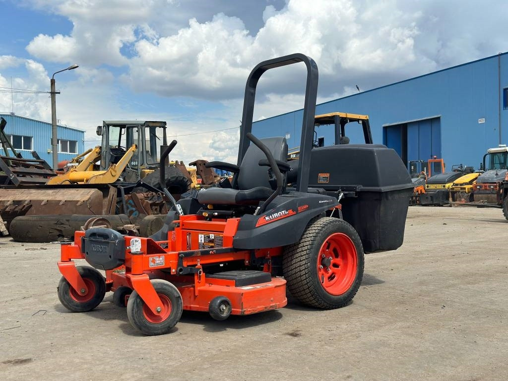 Kubota Z121S  - Garden mower: picture 1 Kubota Z121S  - Garden mower: picture 1