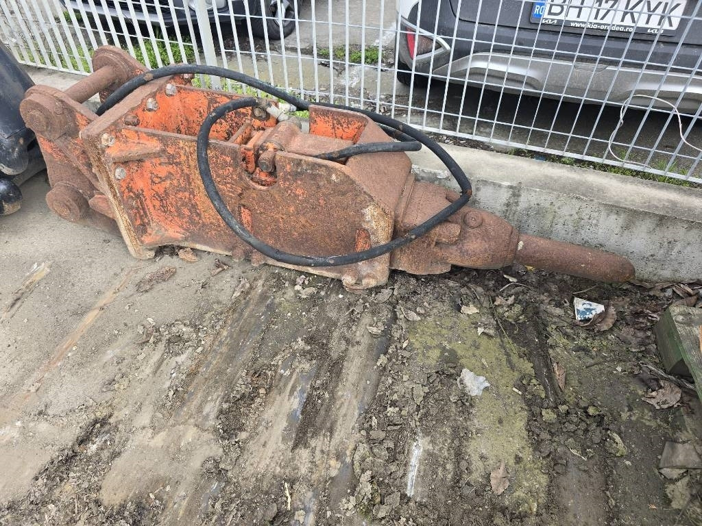 NPK 2T - Hydraulic hammer for Construction machinery: picture 1 NPK 2T - Hydraulic hammer for Construction machinery: picture 1