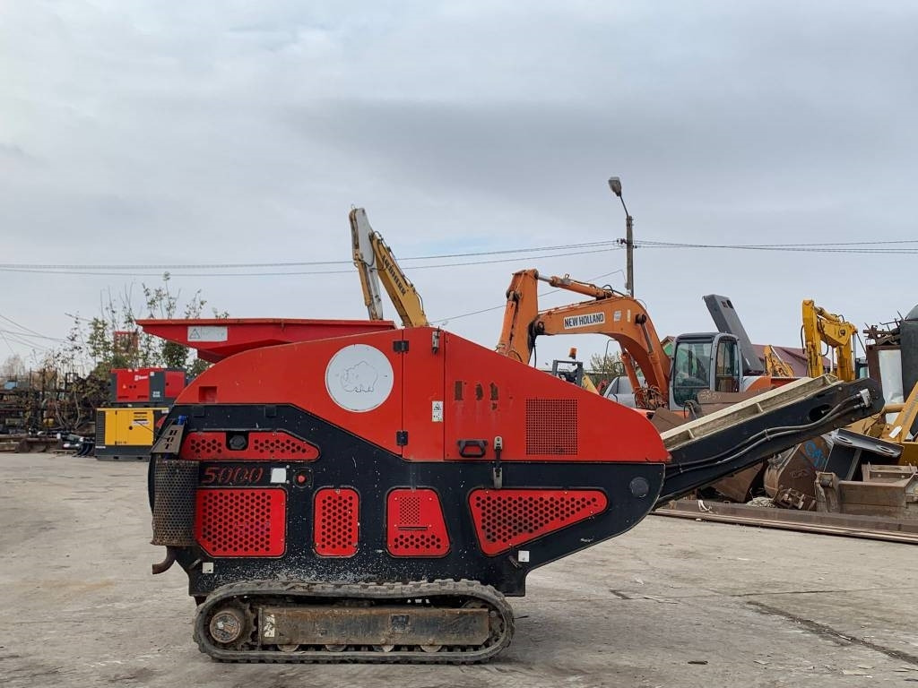 Red Rhino 5000 - Mobile crusher: picture 5 Red Rhino 5000 - Mobile crusher: picture 5