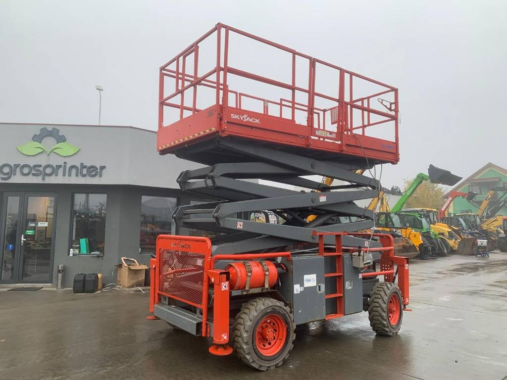 SkyJack SJ 8841 - Scissor lift: picture 1 SkyJack SJ 8841 - Scissor lift: picture 1
