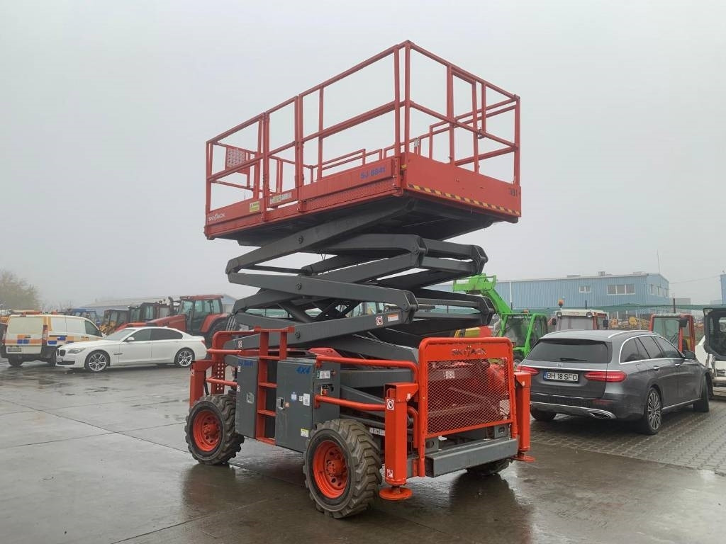 SkyJack SJ 8841 - Scissor lift: picture 2 SkyJack SJ 8841 - Scissor lift: picture 2