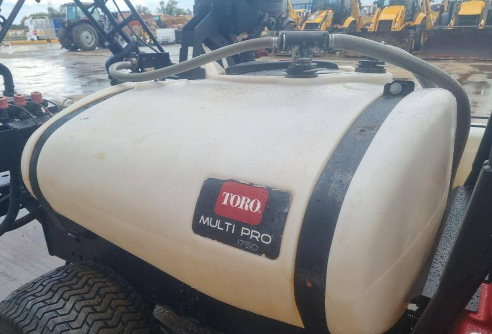 Leasing of Toro Multi Pro 1750  Toro Multi Pro 1750: picture 9 Leasing of Toro Multi Pro 1750  Toro Multi Pro 1750: picture 9