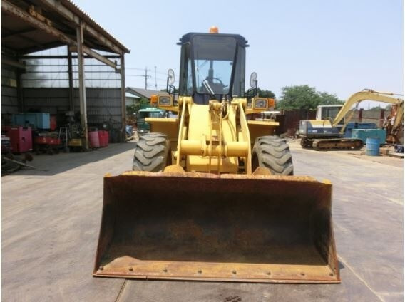 Komatsu wa100-1 - Wheel loader: picture 4 Komatsu wa100-1 - Wheel loader: picture 4
