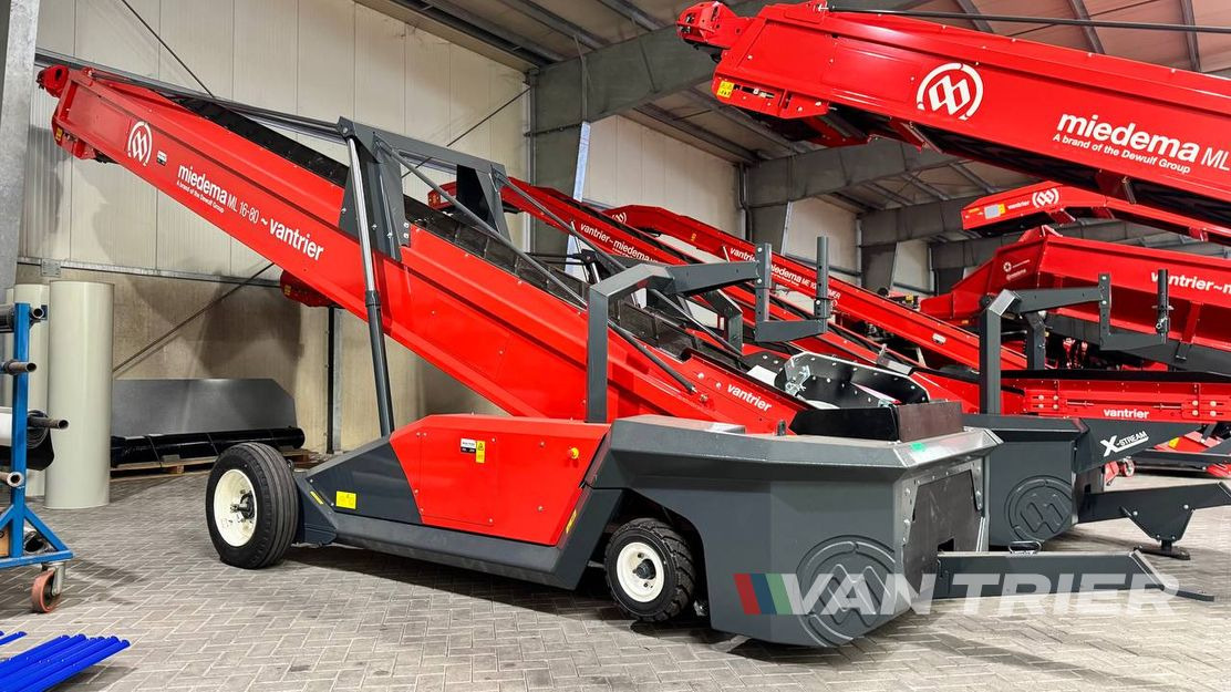 Miedema ML1680 Premium Store loader - Belt conveyor: picture 3 Miedema ML1680 Premium Store loader - Belt conveyor: picture 3