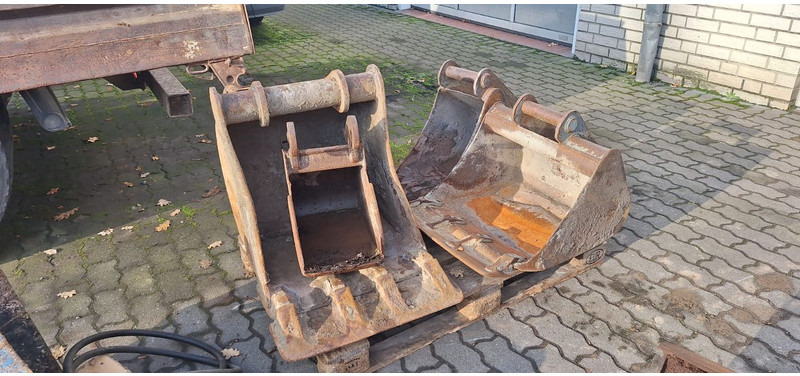 Kubota Löffel für Minibagger - Excavator bucket: picture 2 Kubota Löffel für Minibagger - Excavator bucket: picture 2