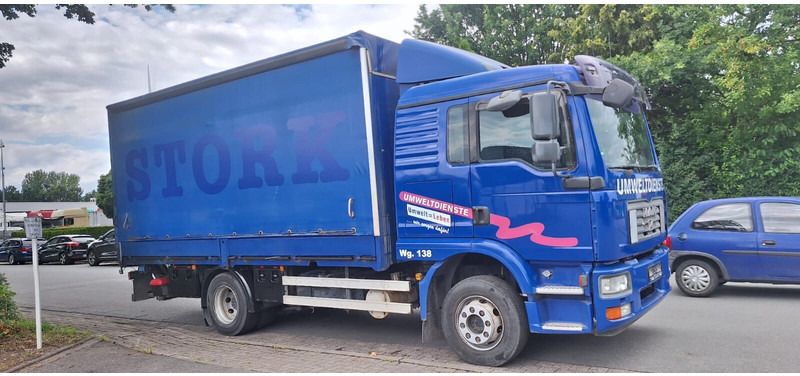 MAN 12.250 TGM - Curtainsider truck: picture 3 MAN 12.250 TGM - Curtainsider truck: picture 3