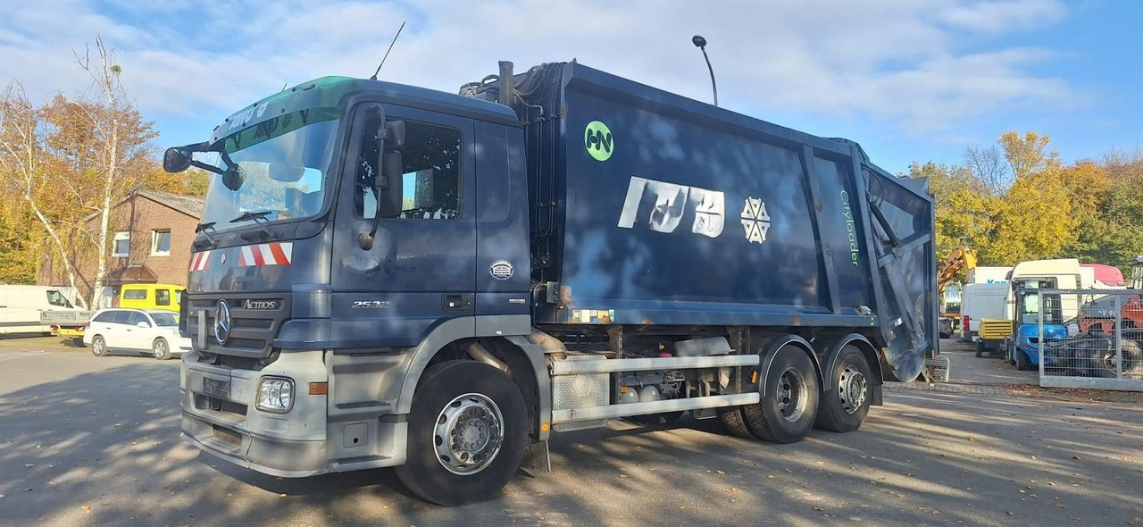 Mercedes-Benz 2632 Müllwgen 6x2 M.Haus E5 Blatt/Luft - Garbage truck: picture 3 Mercedes-Benz 2632 Müllwgen 6x2 M.Haus E5 Blatt/Luft - Garbage truck: picture 3