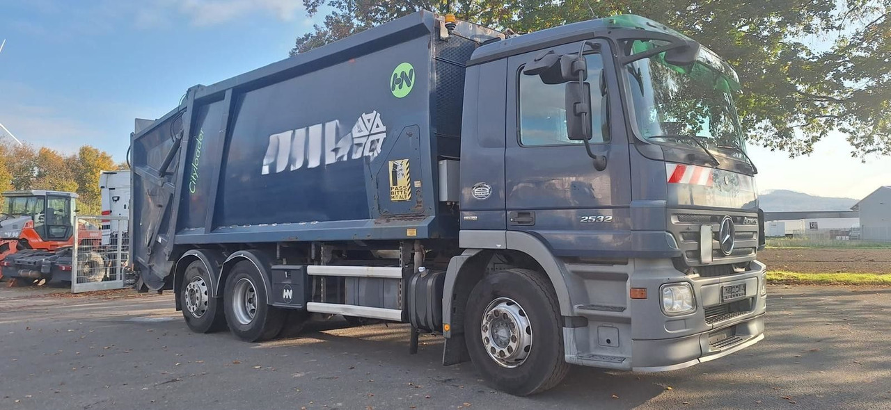 Mercedes-Benz 2632 Müllwgen 6x2 M.Haus E5 Blatt/Luft - Garbage truck: picture 2 Mercedes-Benz 2632 Müllwgen 6x2 M.Haus E5 Blatt/Luft - Garbage truck: picture 2