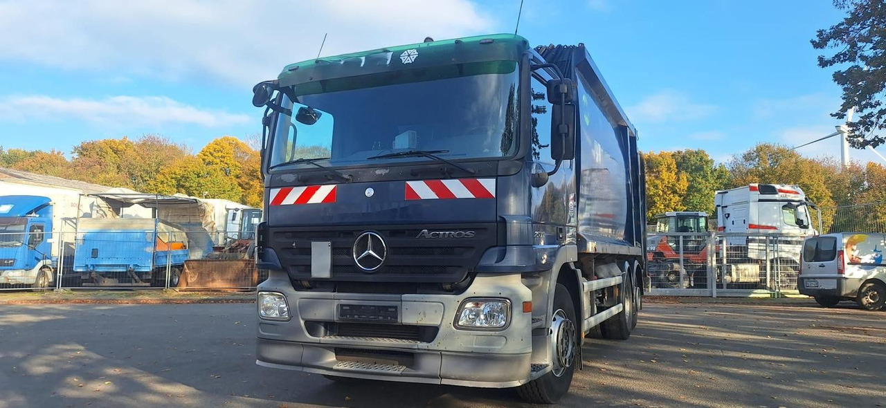 Mercedes-Benz 2632 Müllwgen 6x2 M.Haus E5 Blatt/Luft - Garbage truck: picture 1 Mercedes-Benz 2632 Müllwgen 6x2 M.Haus E5 Blatt/Luft - Garbage truck: picture 1