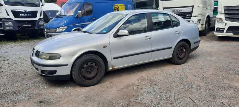 SEAT Toledo Signo 1,8 20V Autom - Car: picture 4 SEAT Toledo Signo 1,8 20V Autom - Car: picture 4