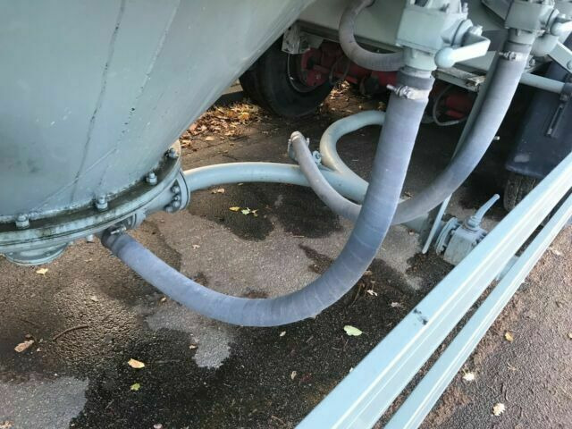 SPITZER SF 2734/2P Zement/Silo German Fahrzeug - Silo semi-trailer: picture 4 SPITZER SF 2734/2P Zement/Silo German Fahrzeug - Silo semi-trailer: picture 4