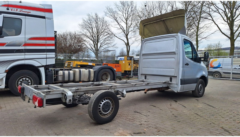 Mercedes-Benz Fahrgestell 316 - Van, Cab chassis truck: picture 4 Mercedes-Benz Fahrgestell 316 - Van, Cab chassis truck: picture 4