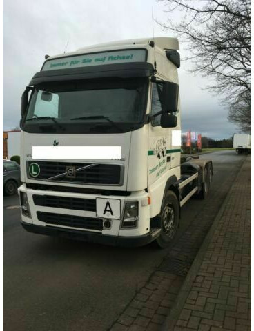 Volvo FH12-420 G.Haus 2xBett Klima Schaltgetriebe Reta - Hook lift truck: picture 1 Volvo FH12-420 G.Haus 2xBett Klima Schaltgetriebe Reta - Hook lift truck: picture 1