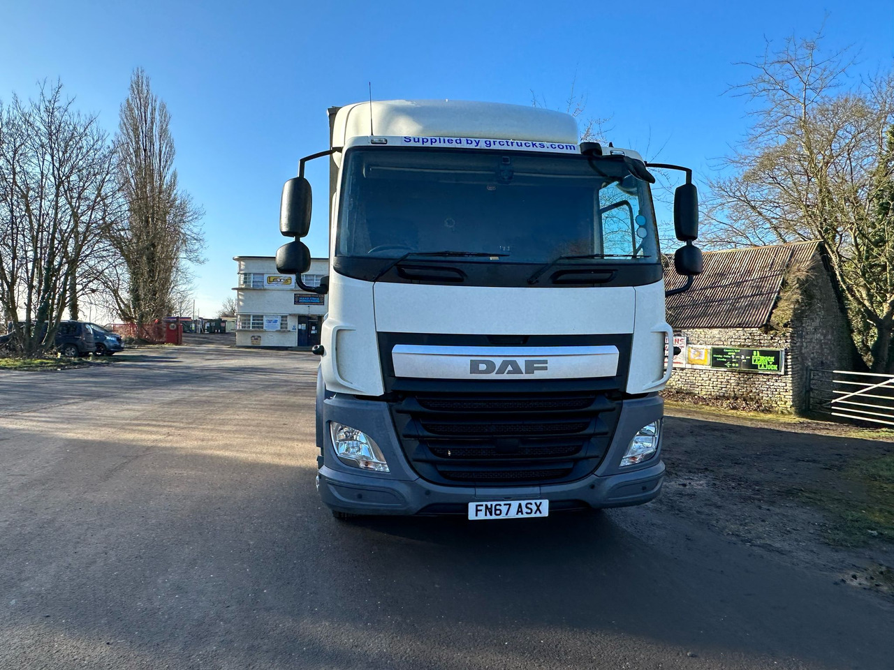2017 DAF CF 230 Curtainsider Truck - Curtainsider truck: picture 4 2017 DAF CF 230 Curtainsider Truck - Curtainsider truck: picture 4