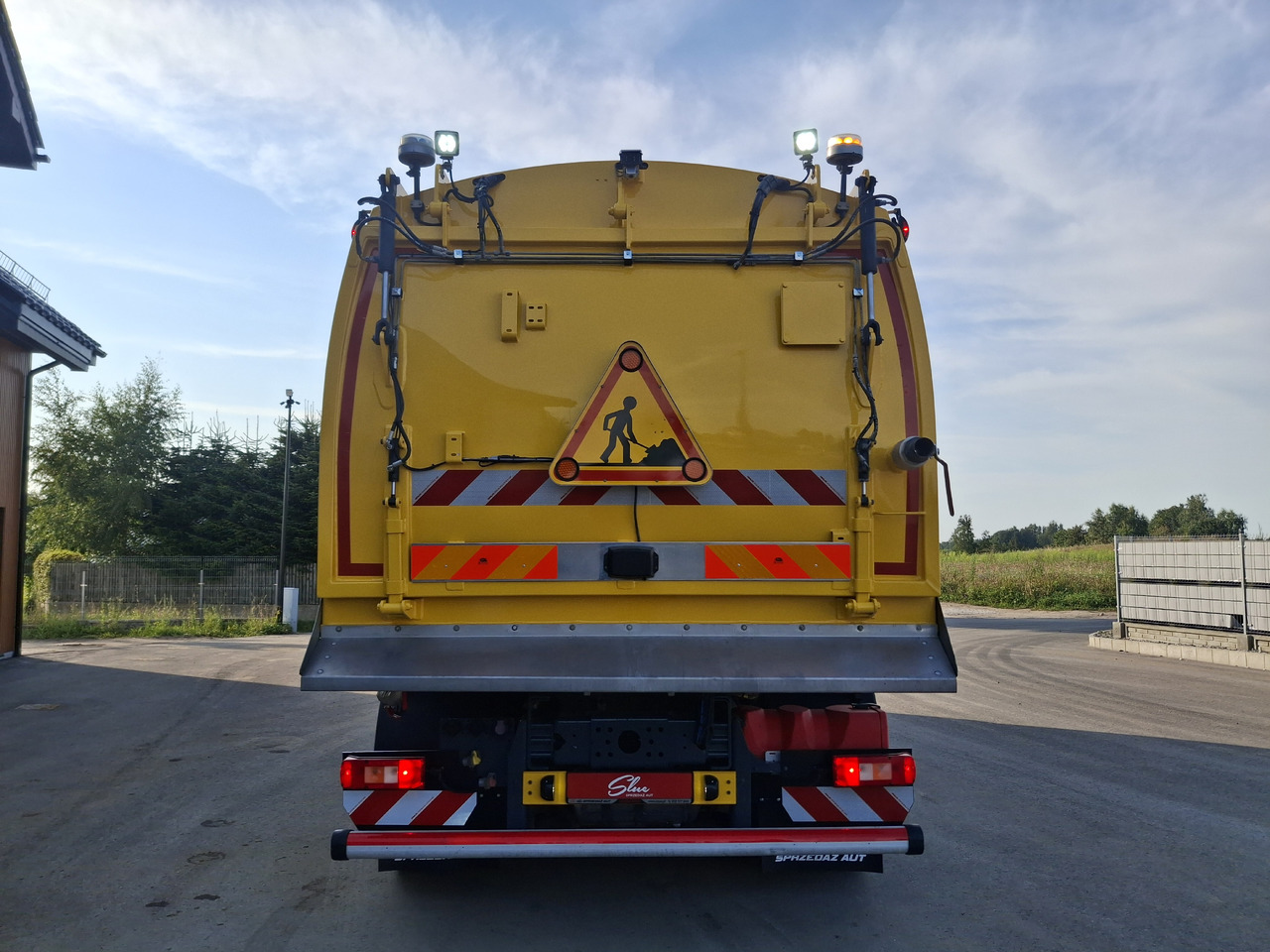 VOLVO FMX 420 Zamiatarka Kehrmaschine Euro 6 PM2.5 BROCK VS 7 TECH Karcher L/R 2145 Mth 2021r - Road sweeper: picture 5 VOLVO FMX 420 Zamiatarka Kehrmaschine Euro 6 PM2.5 BROCK VS 7 TECH Karcher L/R 2145 Mth 2021r - Road sweeper: picture 5