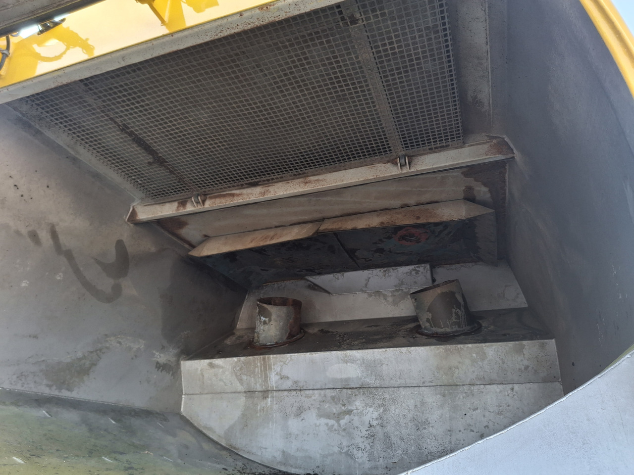 Leasing of VOLVO FMX 420 Zamiatarka Kehrmaschine Euro 6 PM2.5 BROCK VS 7 TECH Karcher L/R 2145 Mth 2021r VOLVO FMX 420 Zamiatarka Kehrmaschine Euro 6 PM2.5 BROCK VS 7 TECH Karcher L/R 2145 Mth 2021r: picture 35 Leasing of VOLVO FMX 420 Zamiatarka Kehrmaschine Euro 6 PM2.5 BROCK VS 7 TECH Karcher L/R 2145 Mth 2021r VOLVO FMX 420 Zamiatarka Kehrmaschine Euro 6 PM2.5 BROCK VS 7 TECH Karcher L/R 2145 Mth 2021r: picture 35