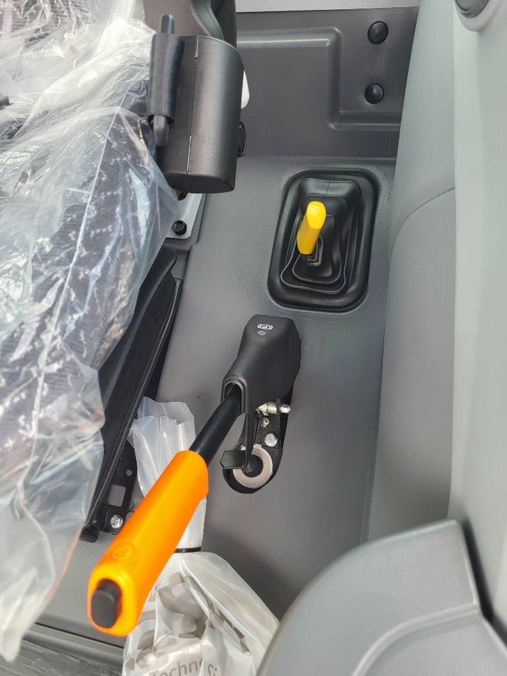 Farm tractor Deutz-fahr 5105 D GS: picture 11 Farm tractor Deutz-fahr 5105 D GS: picture 11