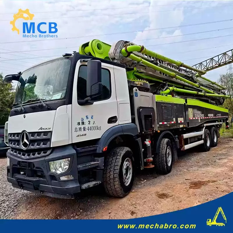 ZOOMLION ZLJ5441THBBE - Concrete pump truck: picture 2 ZOOMLION ZLJ5441THBBE - Concrete pump truck: picture 2