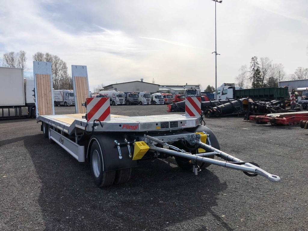 Fliegl DTS-S 300 - Low loader trailer: picture 4 Fliegl DTS-S 300 - Low loader trailer: picture 4