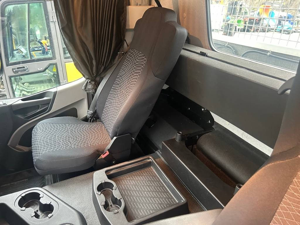 Leasing of Mercedes-Benz Antos 2533 L Maschinentransporter  Mercedes-Benz Antos 2533 L Maschinentransporter: picture 14 Leasing of Mercedes-Benz Antos 2533 L Maschinentransporter  Mercedes-Benz Antos 2533 L Maschinentransporter: picture 14