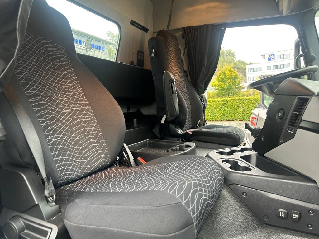 Leasing of Mercedes-Benz Antos 2533 L Maschinentransporter  Mercedes-Benz Antos 2533 L Maschinentransporter: picture 13 Leasing of Mercedes-Benz Antos 2533 L Maschinentransporter  Mercedes-Benz Antos 2533 L Maschinentransporter: picture 13
