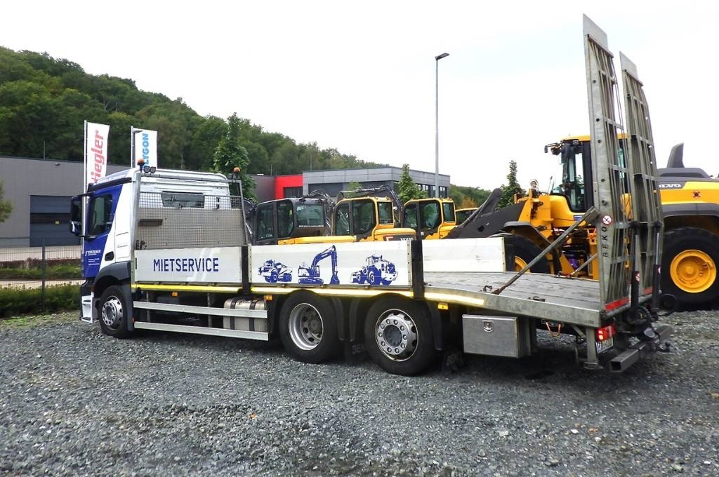 Leasing of Mercedes-Benz Antos 2533 L Maschinentransporter  Mercedes-Benz Antos 2533 L Maschinentransporter: picture 7 Leasing of Mercedes-Benz Antos 2533 L Maschinentransporter  Mercedes-Benz Antos 2533 L Maschinentransporter: picture 7