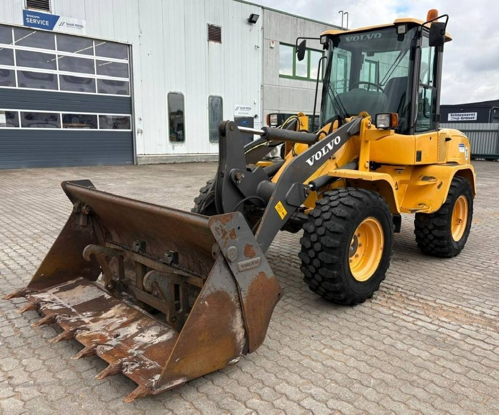Volvo L 35 G  - Wheel loader: picture 1 Volvo L 35 G  - Wheel loader: picture 1