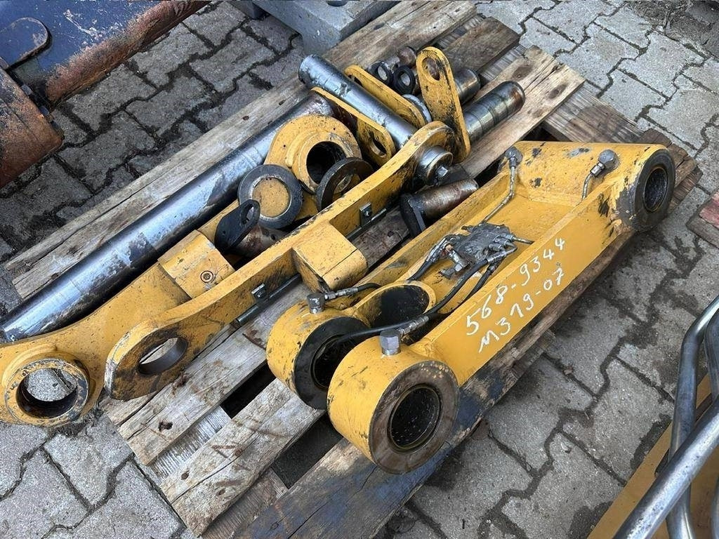 Boom for Construction machinery CAT Parts Axles, boom, swing bearing: picture 7