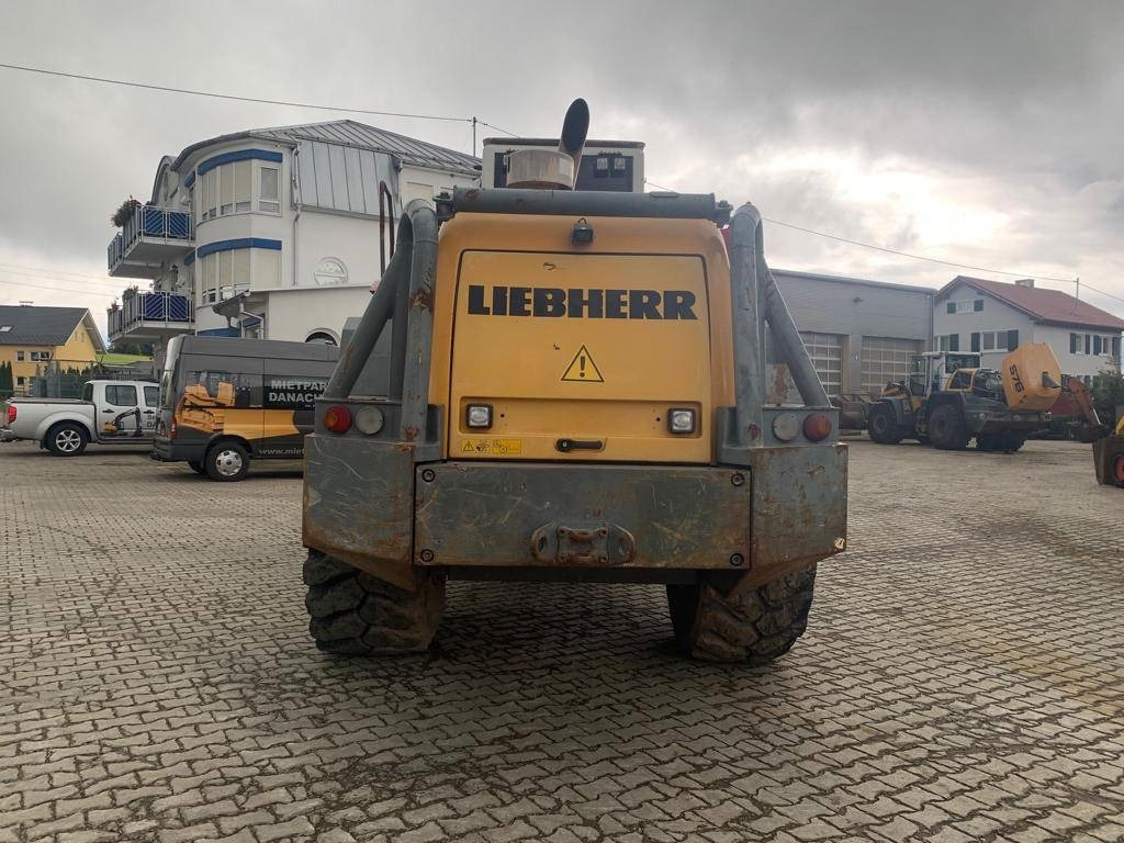Liebherr L 576  - Wheel loader: picture 4 Liebherr L 576  - Wheel loader: picture 4