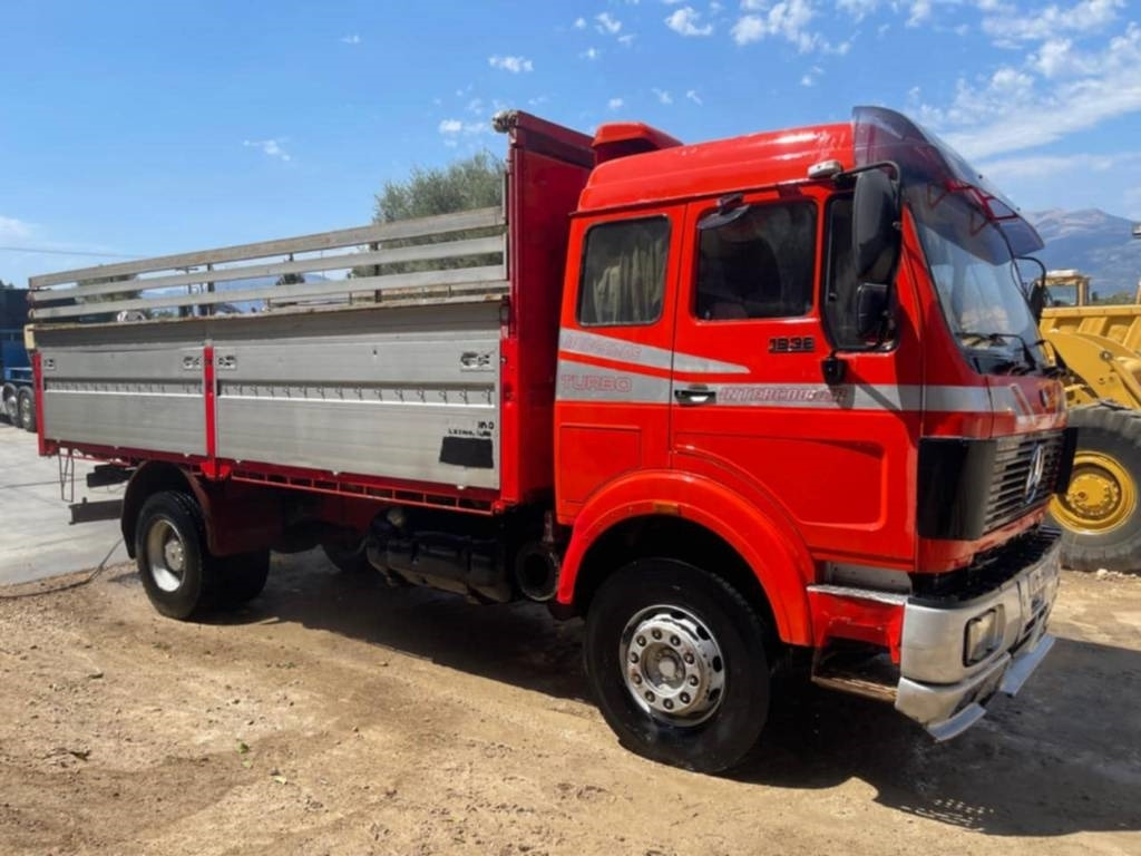 Leasing of Mercedes-Benz 1638  Mercedes-Benz 1638: picture 10