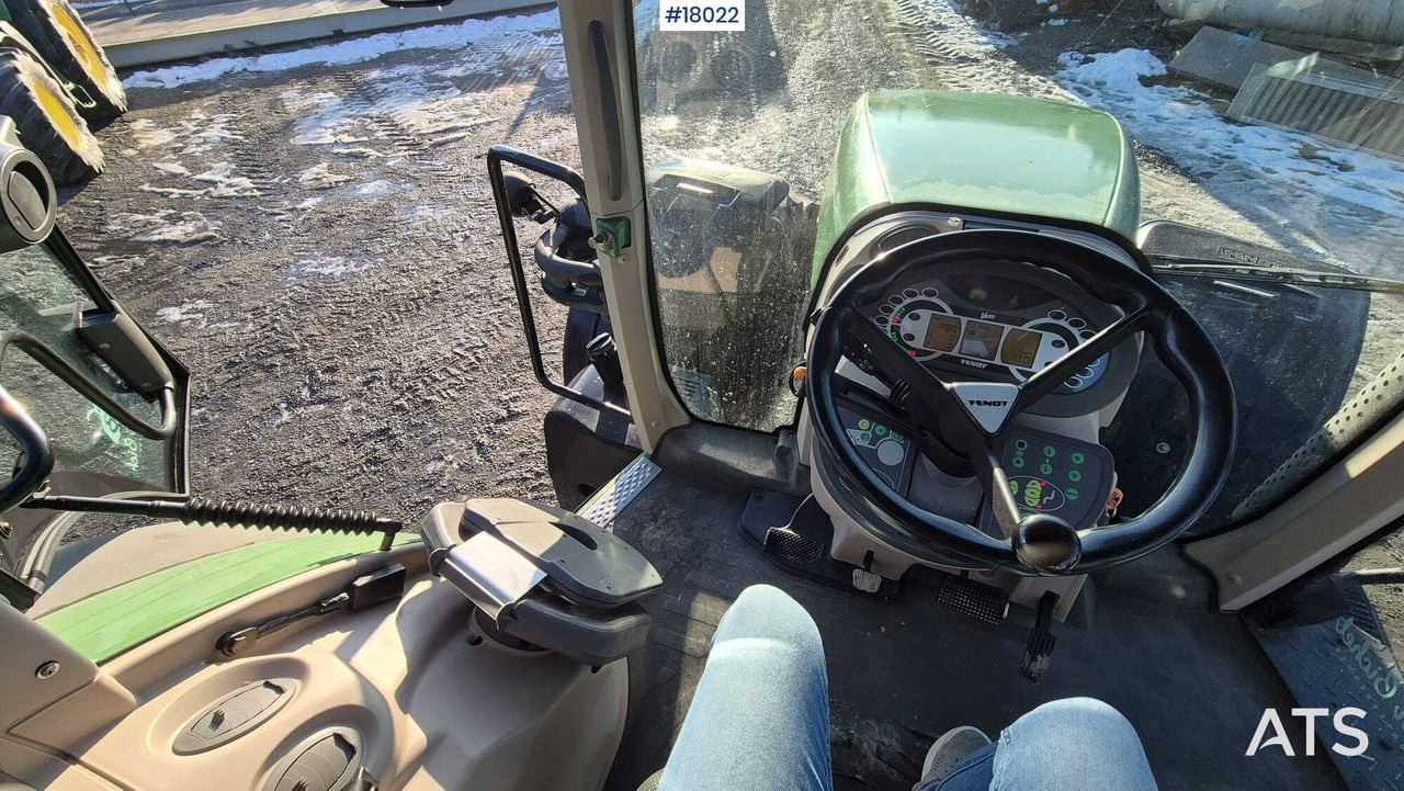 Farm tractor FENDT 933 Vario agricultural tractor (2015): picture 15
