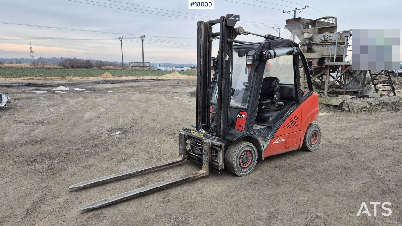 LINDE H25T forklift (2009) - Diesel forklift: picture 1 LINDE H25T forklift (2009) - Diesel forklift: picture 1