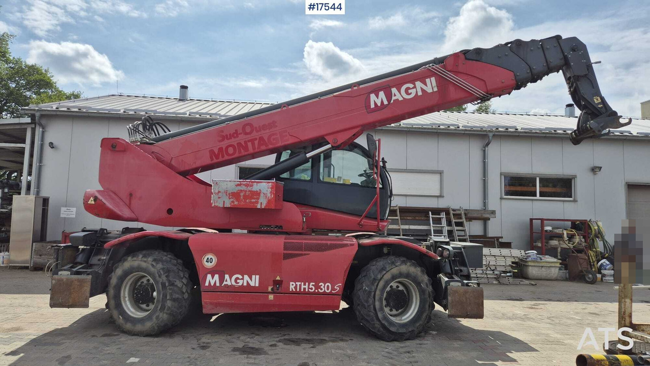 Rotating telescopic handler MAGNI RTH 5.30 SM/C (2016) - Telescopic handler: picture 4 Rotating telescopic handler MAGNI RTH 5.30 SM/C (2016) - Telescopic handler: picture 4