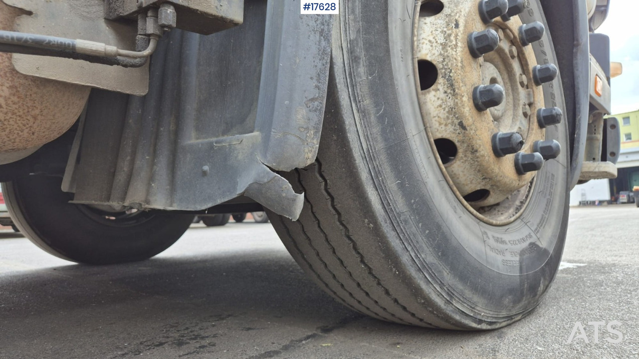 Tractor unit 2000 Scania 124 L 400: picture 19 Tractor unit 2000 Scania 124 L 400: picture 19