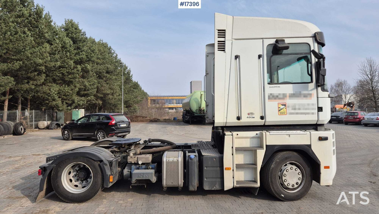 RENAULT MAGNUM 480 (2012) + kompresor CVS SILOKING 1100 - Tractor unit: picture 4 RENAULT MAGNUM 480 (2012) + kompresor CVS SILOKING 1100 - Tractor unit: picture 4