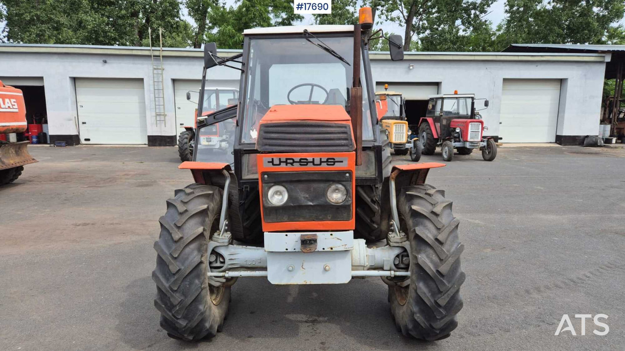 URSUS 914 tractor (1989) - Farm tractor: picture 2 URSUS 914 tractor (1989) - Farm tractor: picture 2