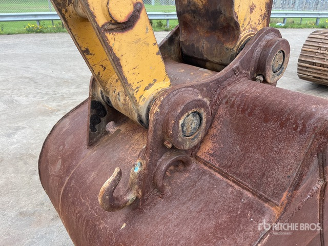 Crawler excavator 1994 Cat 320 Tracked Excavator: picture 6