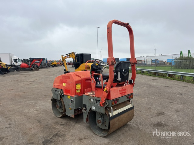 2011 Dynapac CC1100 Double Drum Roller - Road roller: picture 3 2011 Dynapac CC1100 Double Drum Roller - Road roller: picture 3