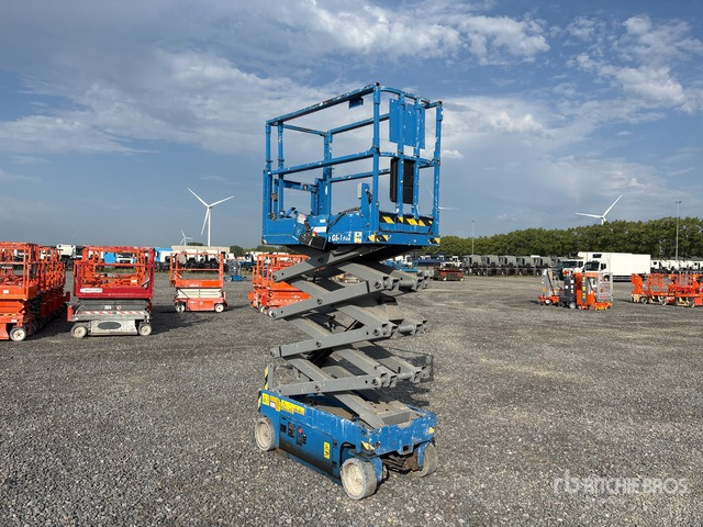 2013 Genie GS1932 Electric Scissor Lift - Scissor lift: picture 3 2013 Genie GS1932 Electric Scissor Lift - Scissor lift: picture 3