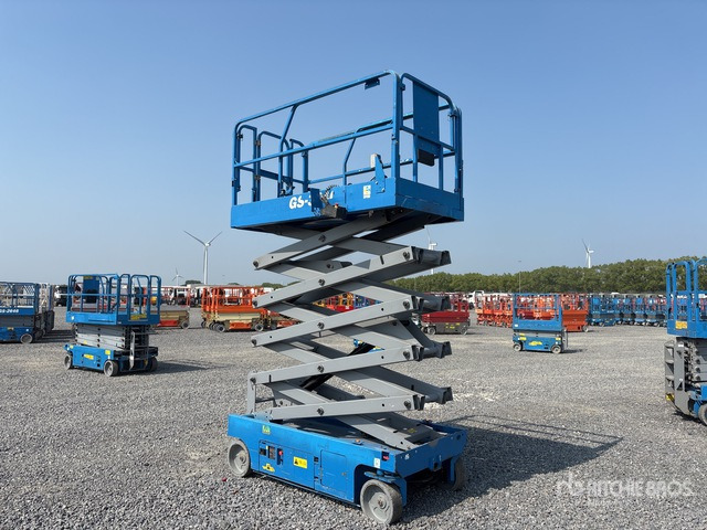 2016 Genie GS-3246 Electric Scissor Lift - Scissor lift: picture 3 2016 Genie GS-3246 Electric Scissor Lift - Scissor lift: picture 3