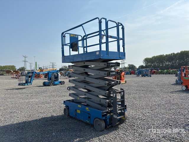 2016 Genie GS-4047 Electric Scissor Lift - Scissor lift: picture 3 2016 Genie GS-4047 Electric Scissor Lift - Scissor lift: picture 3