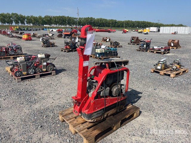 2016 Wacker Neuson DPU4545 Vibratory Plate Compactor - Vibratory plate: picture 3 2016 Wacker Neuson DPU4545 Vibratory Plate Compactor - Vibratory plate: picture 3