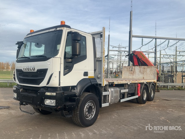 2018 Iveco 260T36 2018 Palfinger PK22002-EH Artic ... Flatbed Truck with Crane - Dropside/ Flatbed truck, Crane truck: picture 2 2018 Iveco 260T36 2018 Palfinger PK22002-EH Artic ... Flatbed Truck with Crane - Dropside/ Flatbed truck, Crane truck: picture 2