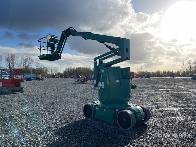 2019 Haulotte HA12CJ+ 2WD Electric Articulating Boom Lift - Articulated boom: picture 2 2019 Haulotte HA12CJ+ 2WD Electric Articulating Boom Lift - Articulated boom: picture 2