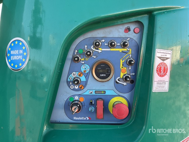 2019 Haulotte HA12CJ+ 2WD Electric Articulating Boom Lift - Articulated boom: picture 5 2019 Haulotte HA12CJ+ 2WD Electric Articulating Boom Lift - Articulated boom: picture 5