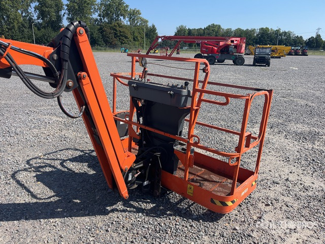 2022 JLG EC450AJ 2WD Electric Articulating Boom Lift - Articulated boom: picture 5 2022 JLG EC450AJ 2WD Electric Articulating Boom Lift - Articulated boom: picture 5